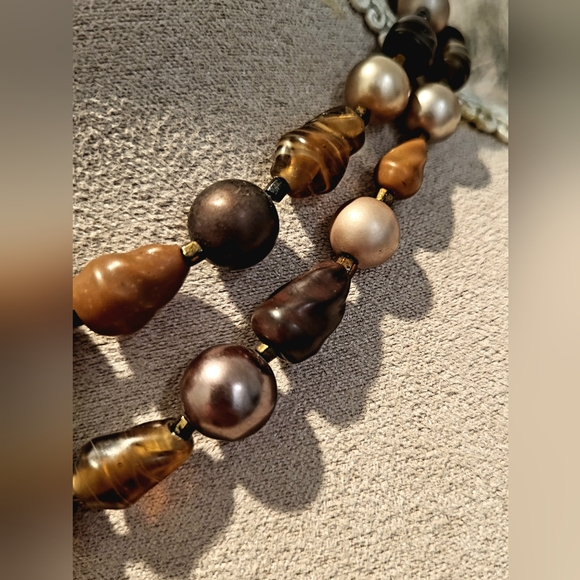 Vintage Double Stranded Beaded Necklace - Picture 3 of 5